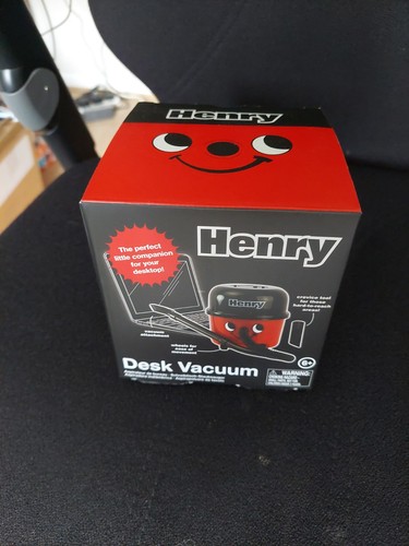 Henry desk vacuum red black - red,